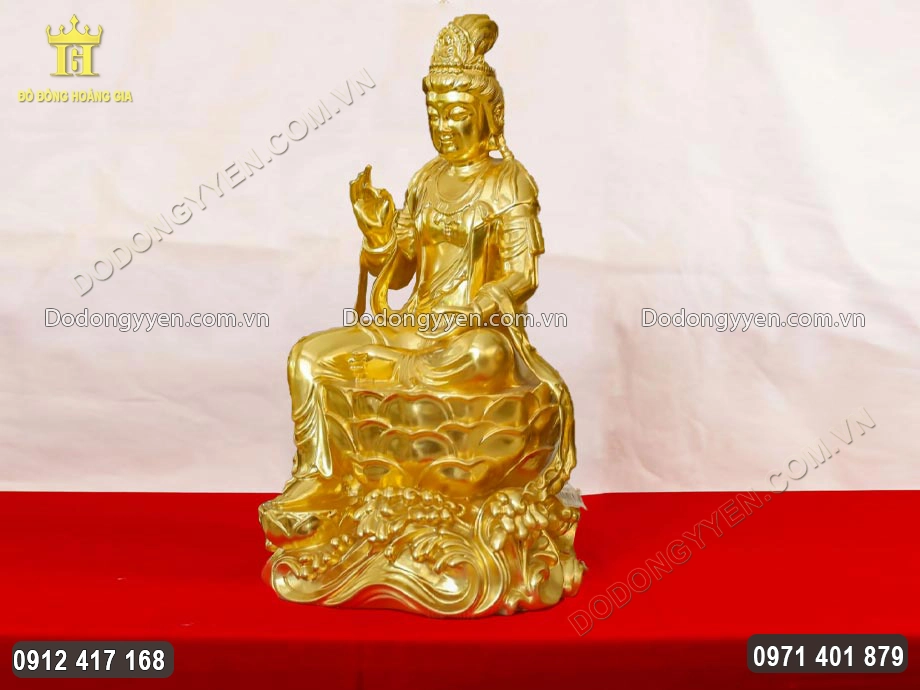 H&igrave;nh ảnh nh&igrave;n nghi&ecirc;ng của bức tượng Phật B&agrave; Quan &Acirc;m